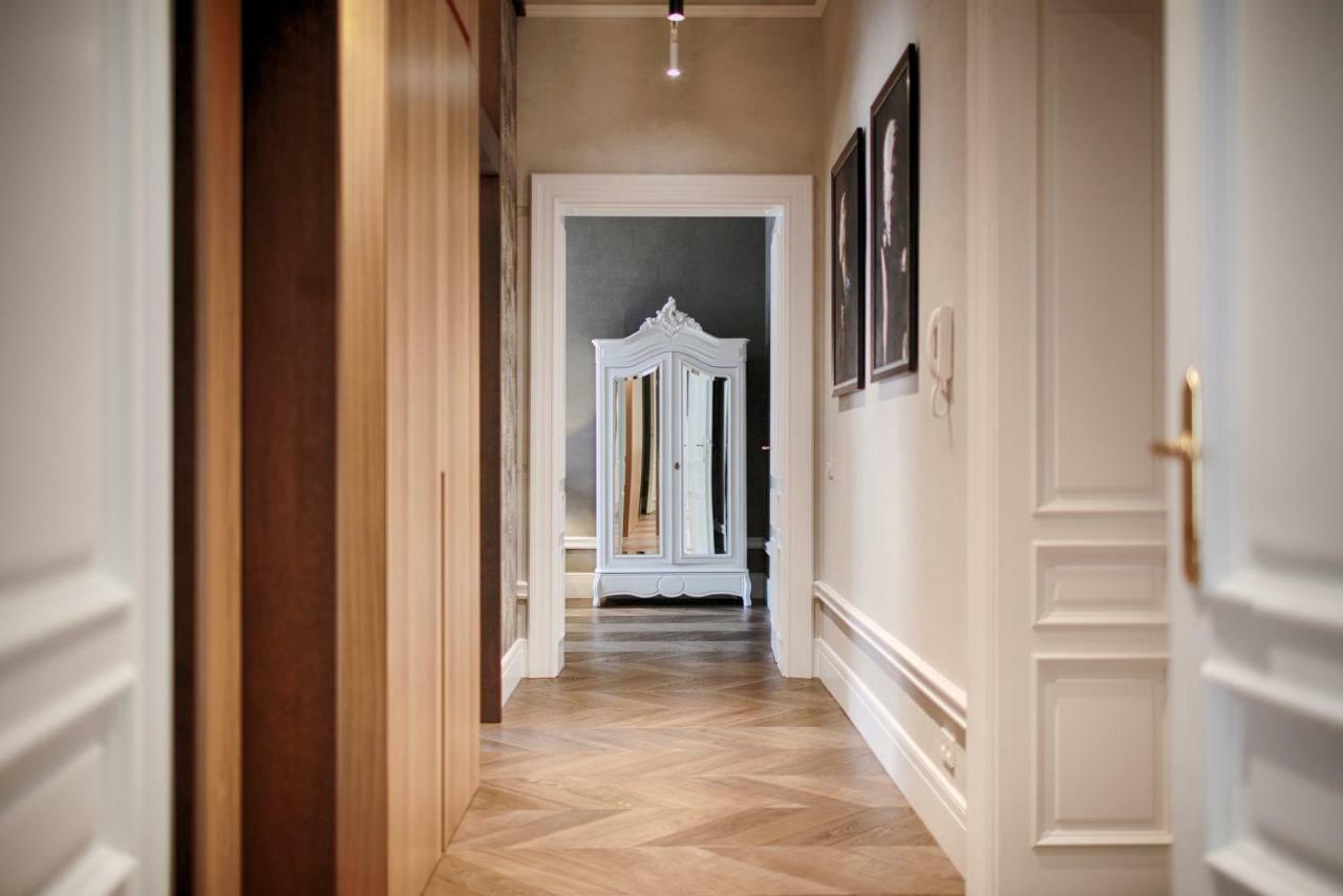Luxury Boutique Cracow Old Town 8 Pers Apartment Krakow